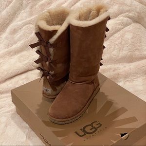 Authentic UGG Boot Bailey Bow Tall Size 8 Chestnut